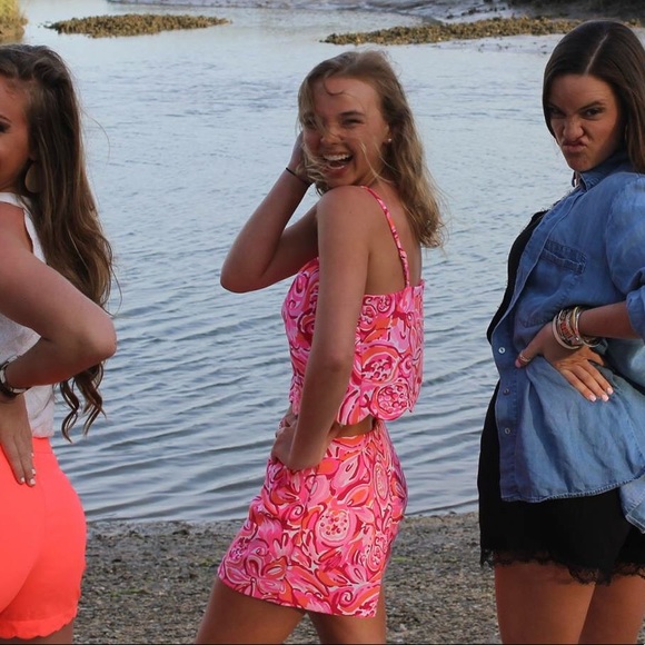 Lilly Pulitzer 2 piece - Picture 1 of 2